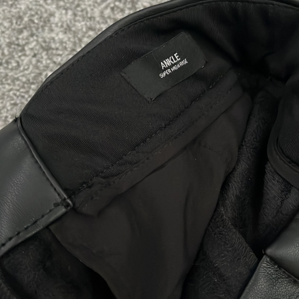 Express pants - Picture 14 of 15